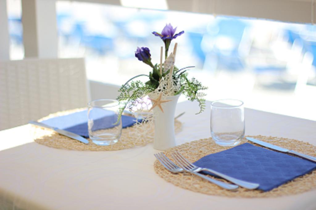 Blu Tropical Resort Дзамброне Екстериор снимка