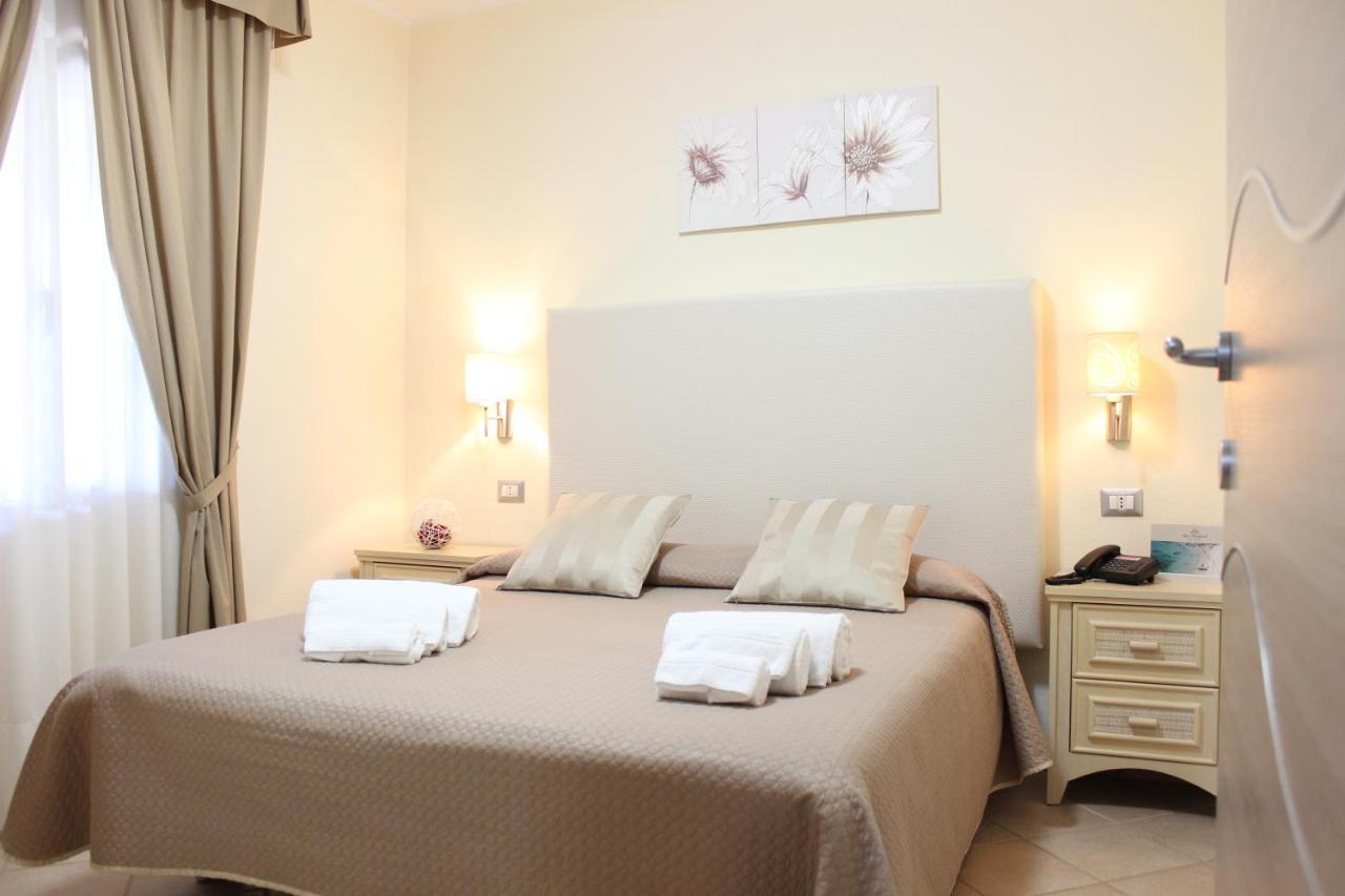 Blu Tropical Resort Дзамброне Екстериор снимка