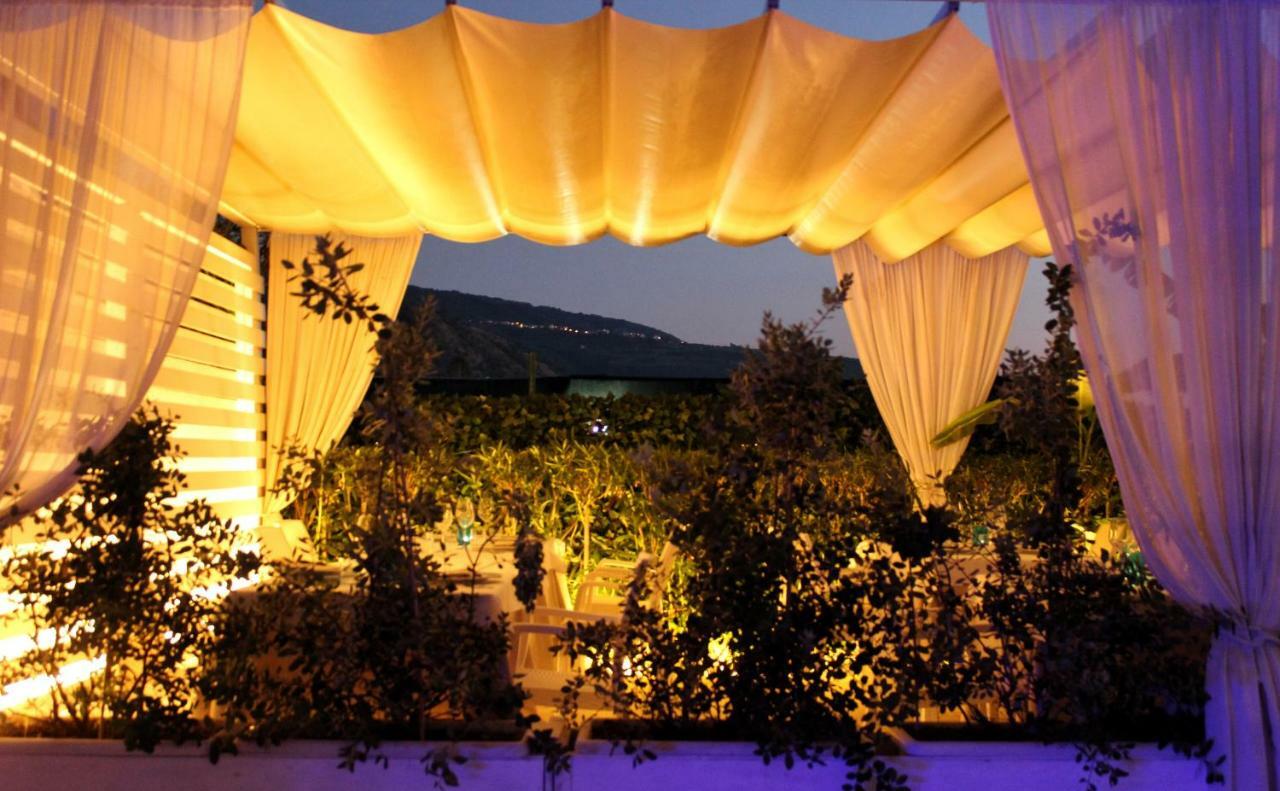 Blu Tropical Resort Дзамброне Екстериор снимка